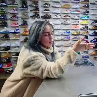 Animated Billie Eilish Gif Sticker